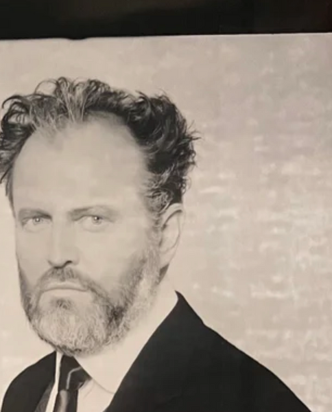 ULTIMATE B/W § GIANT PORTRAIT